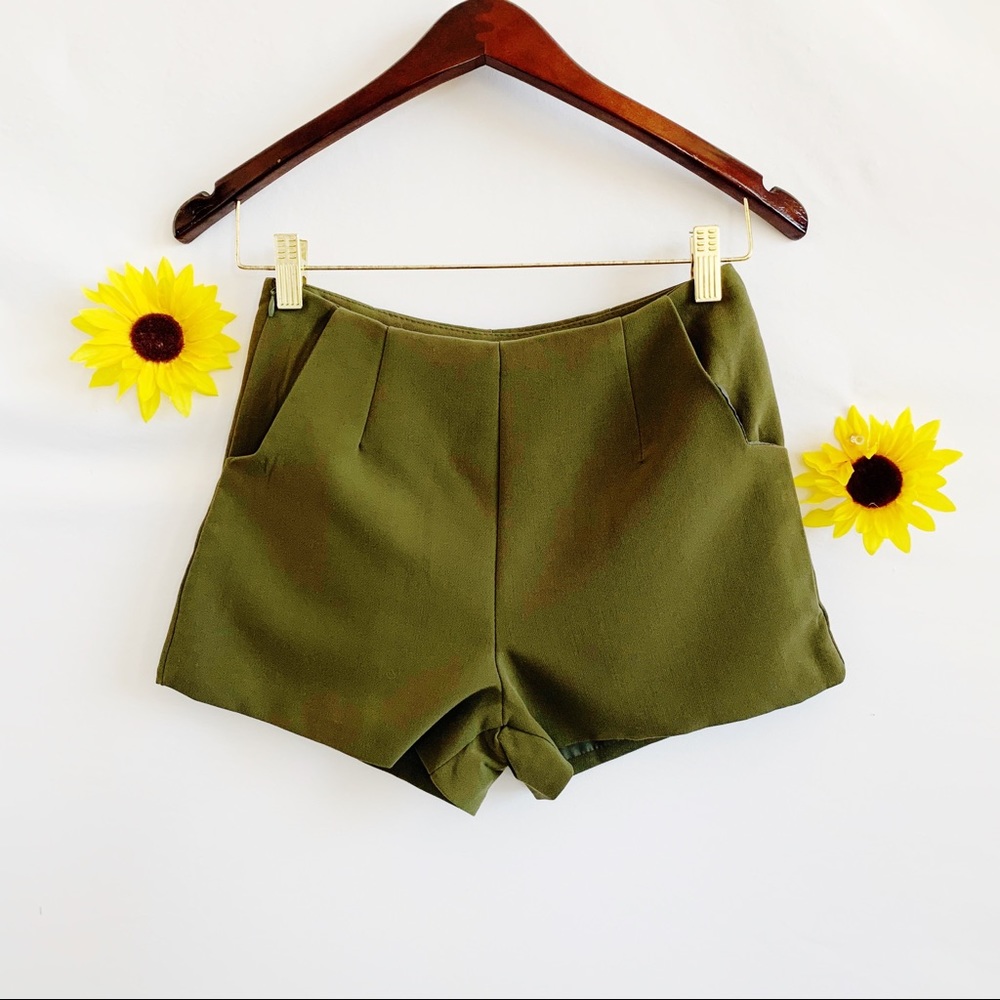 Fall Shorts Army Green Shorts Sz small